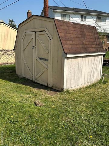 3478 Lancaster Drive, Sterling Heights, MI 48310