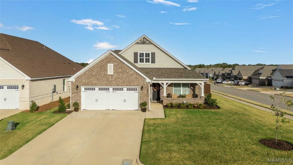 425 Crushing Heights, Pike Road, AL 36064