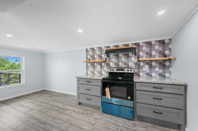 2534 Bastrop, Angleton, TX 77515