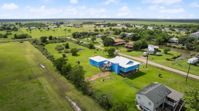 2534 Bastrop, Angleton, TX 77515