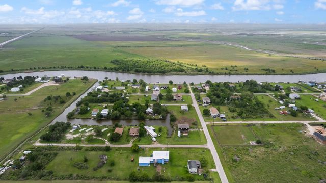 2534 Bastrop, Angleton, TX 77515