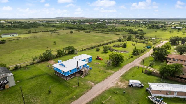 2534 Bastrop, Angleton, TX 77515