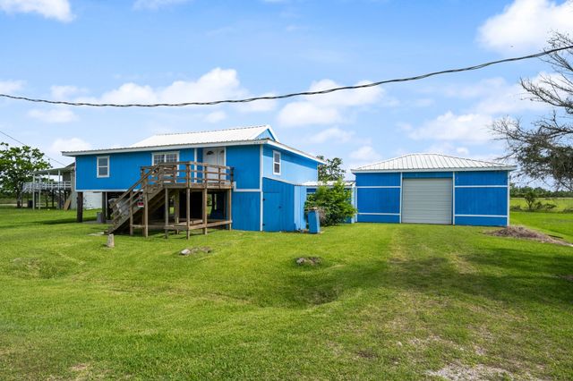 2534 Bastrop, Angleton, TX 77515