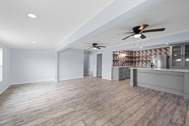 2534 Bastrop, Angleton, TX 77515