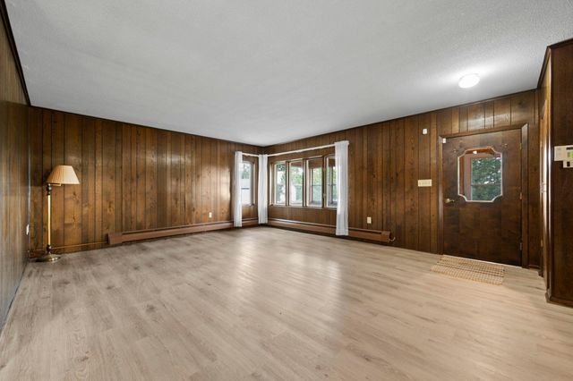3063 325th Avenue NW, Cambridge, MN 55008