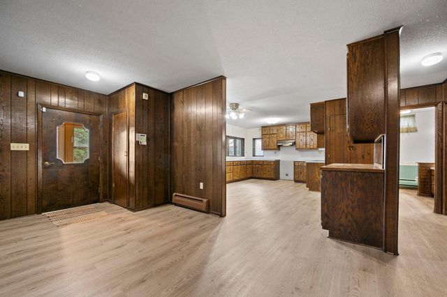 3063 325th Avenue NW, Cambridge, MN 55008