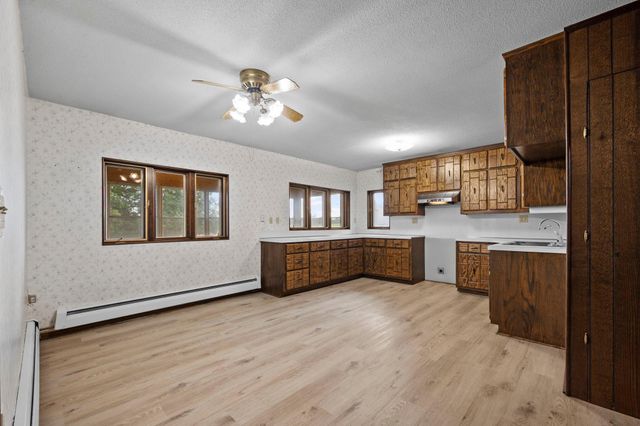 3063 325th Avenue NW, Cambridge, MN 55008