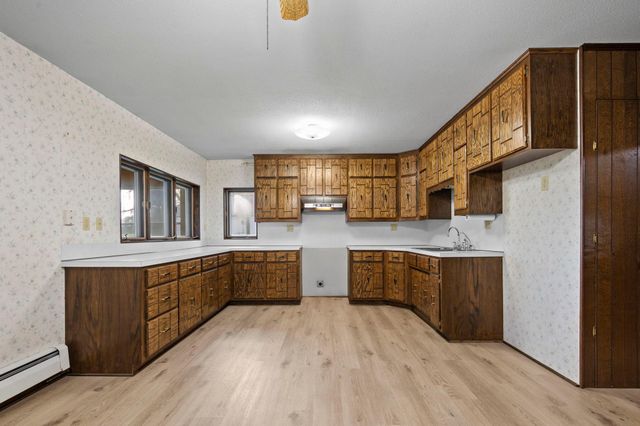 3063 325th Avenue NW, Cambridge, MN 55008
