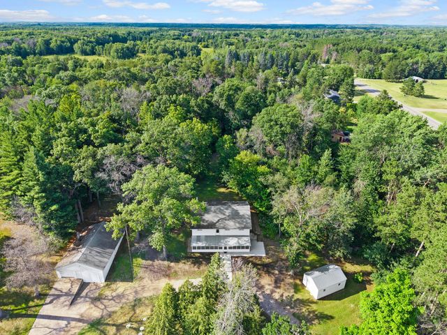 3063 325th Avenue NW, Cambridge, MN 55008