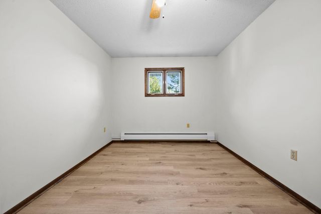 3063 325th Avenue NW, Cambridge, MN 55008