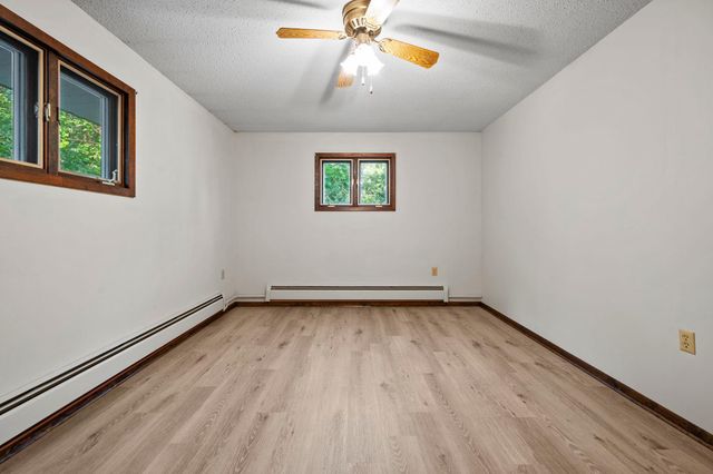 3063 325th Avenue NW, Cambridge, MN 55008