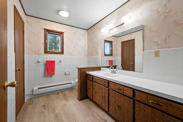 3063 325th Avenue NW, Cambridge, MN 55008