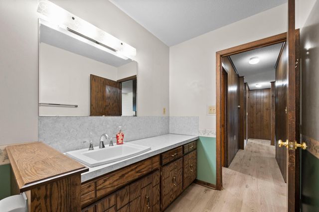 3063 325th Avenue NW, Cambridge, MN 55008