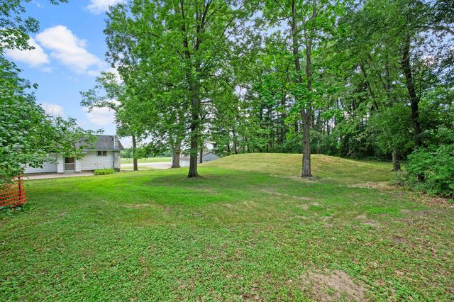3063 325th Avenue NW, Cambridge, MN 55008