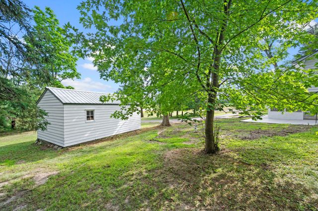 3063 325th Avenue NW, Cambridge, MN 55008