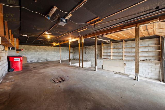 3063 325th Avenue NW, Cambridge, MN 55008