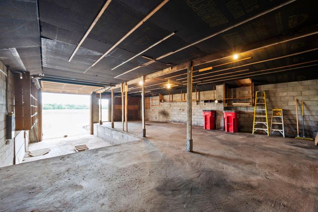 3063 325th Avenue NW, Cambridge, MN 55008