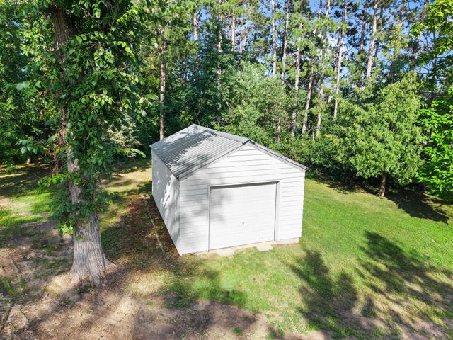 3063 325th Avenue NW, Cambridge, MN 55008