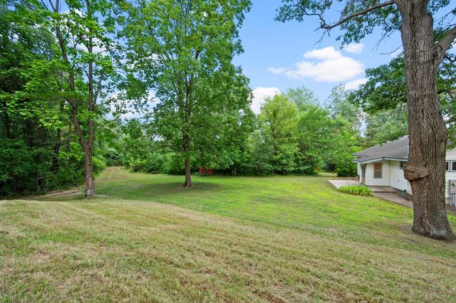 3063 325th Avenue NW, Cambridge, MN 55008