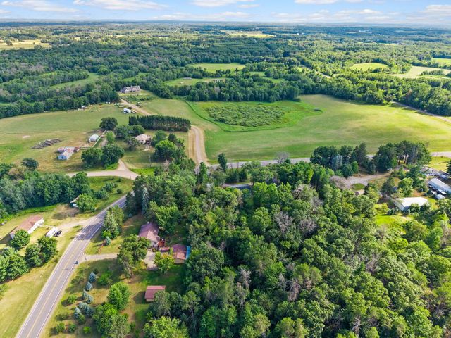 3063 325th Avenue NW, Cambridge, MN 55008