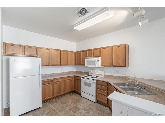 3252 E 103rd Dr 709, Thornton, CO 80229