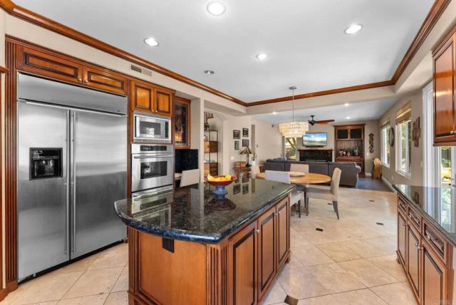 1334 Emeraude Glen, Escondido, CA 92029
