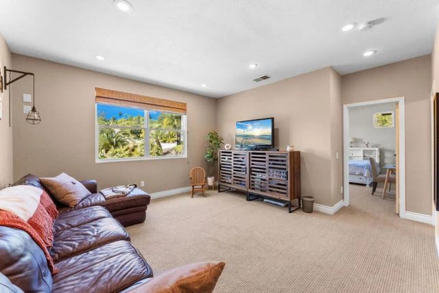 1334 Emeraude Glen, Escondido, CA 92029