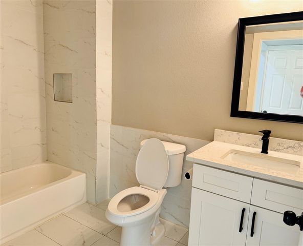 4609 Virginia Avenue 102, Dallas, TX 75204