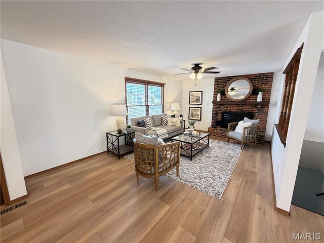 1945 Old Gray Summit Road, Pacific, MO 63069