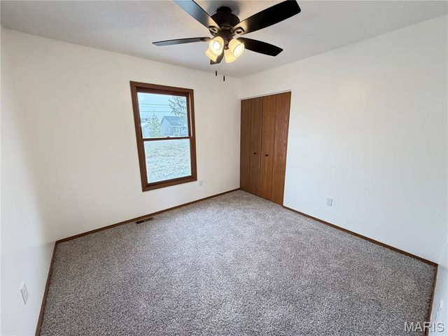 1945 Old Gray Summit Road, Pacific, MO 63069