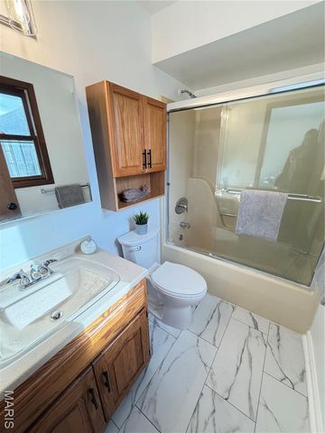 1945 Old Gray Summit Road, Pacific, MO 63069