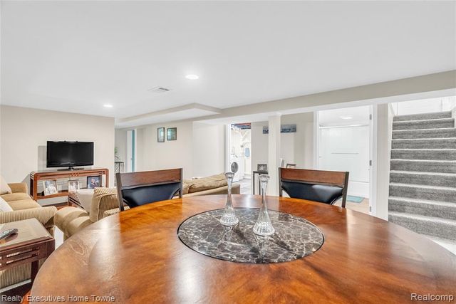2640 Huckleberry Lane, Port Huron, MI 48060