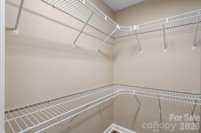 525 12th Street SW 30, Hickory, NC 28602