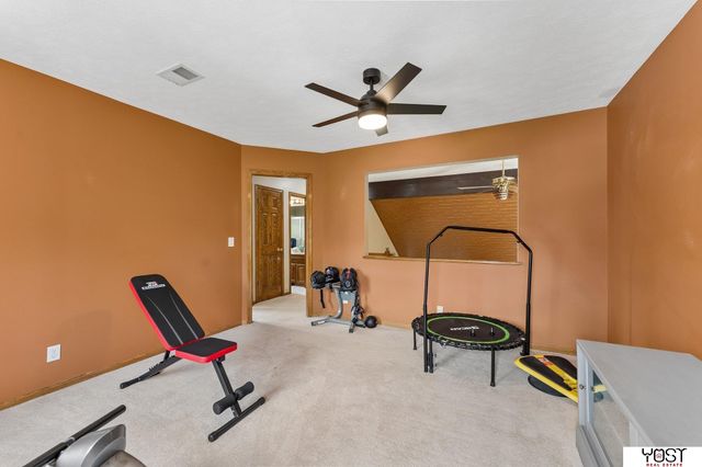 1566 Trumball Terrace, Plattsmouth, NE 68048
