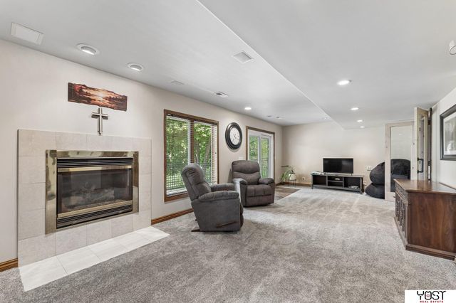 1566 Trumball Terrace, Plattsmouth, NE 68048