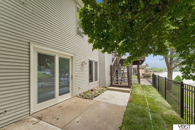 1566 Trumball Terrace, Plattsmouth, NE 68048