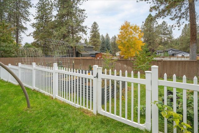 5014 E Nancy Ct, Mead, WA 99021