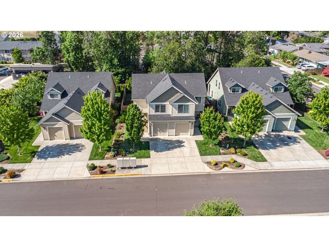 907 HOWARD Ave, Eugene, OR 97404