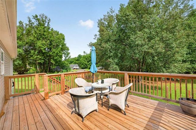 18 Savannah Lane, Jefferson, GA 30549