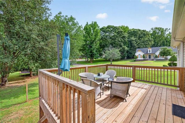 18 Savannah Lane, Jefferson, GA 30549