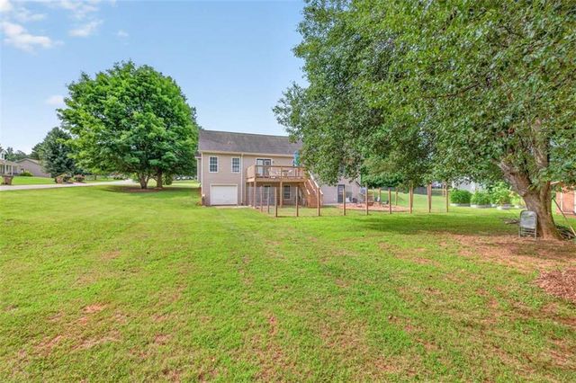 18 Savannah Lane, Jefferson, GA 30549