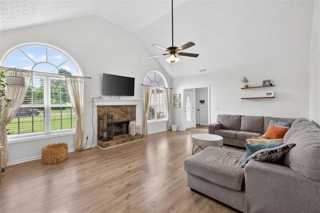 18 Savannah Lane, Jefferson, GA 30549