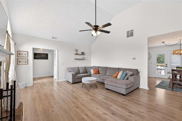 18 Savannah Lane, Jefferson, GA 30549
