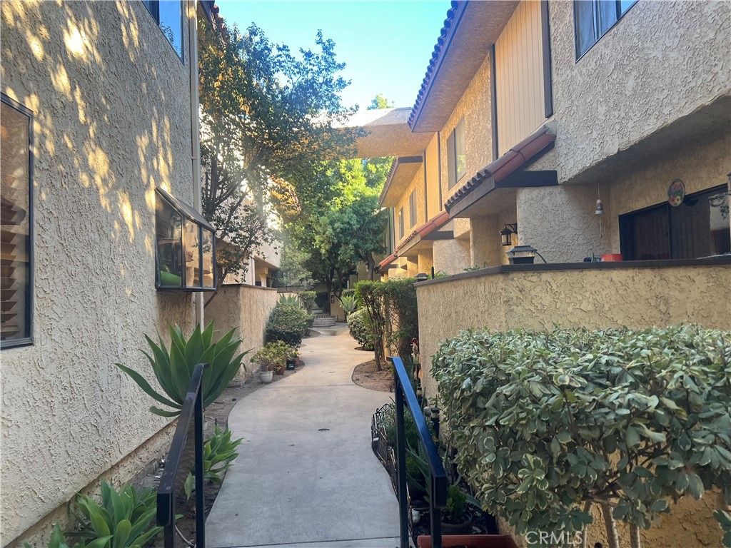 13540 Hubbard Street 39, Los Angeles, CA 91342 — photo 2