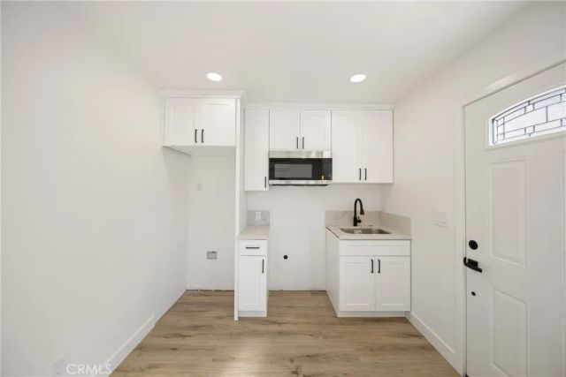 6714 Jellico, Lake Balboa, CA 91406