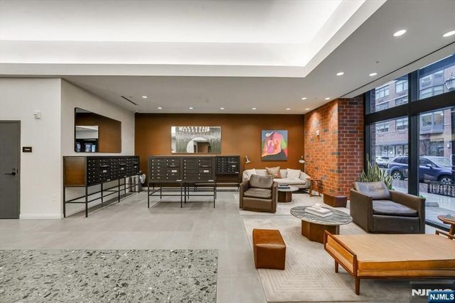 1425 Hudson Street 6C, Hoboken, NJ 07030