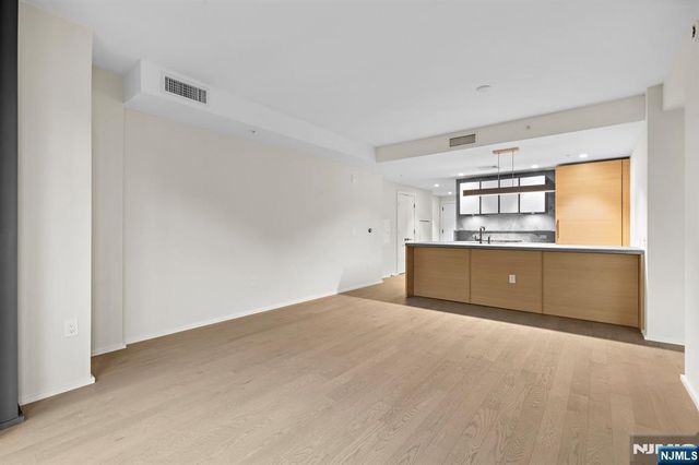 1425 Hudson Street 6C, Hoboken, NJ 07030