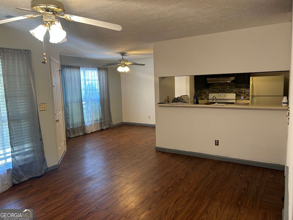 526 Windchase Lane, Stone Mountain, GA 30083 — photo 4
