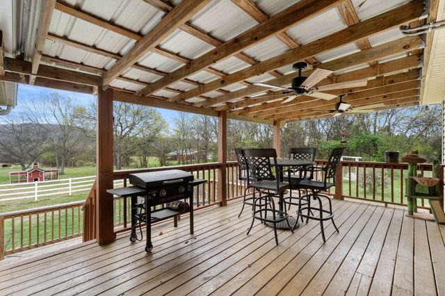 15541 Cainsville Rd, Milton, TN 37118