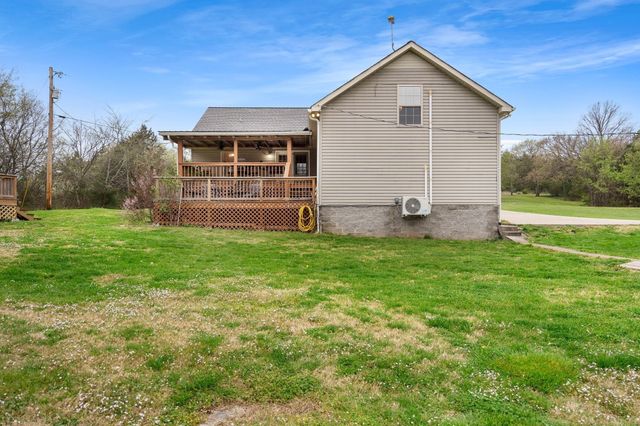 15541 Cainsville Rd, Milton, TN 37118